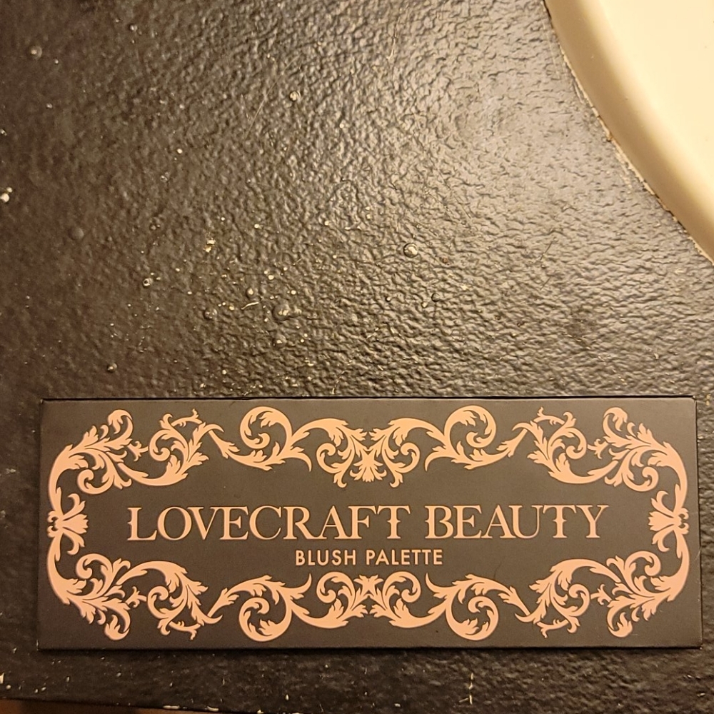 Lovecraft beauty blush palette